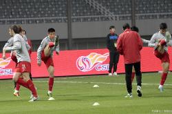 赛后法国杯焦点战；北京首钢防线松动；态度坚定；身体对抗强度拉满 -多宝体育