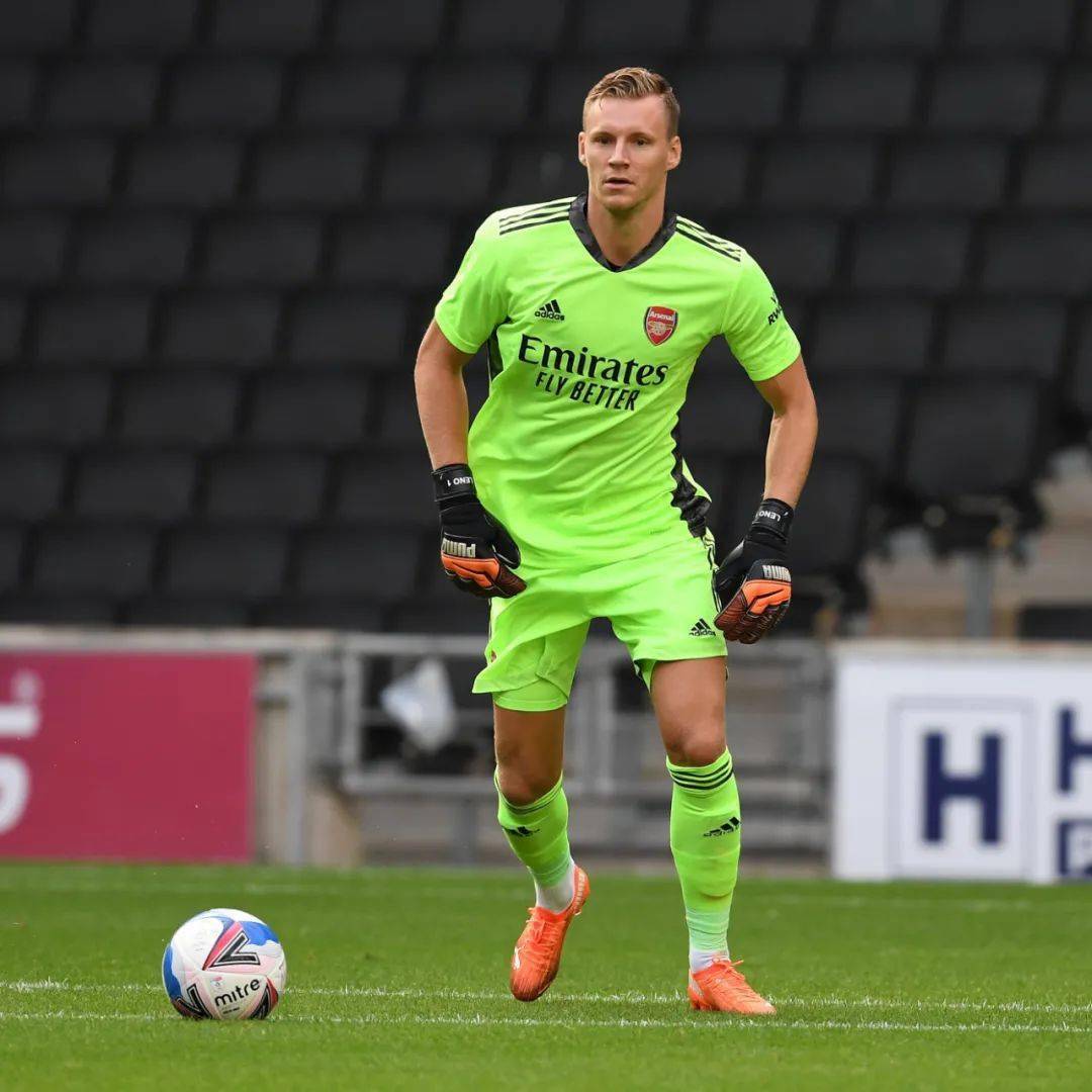 包含社区盾赛程吃紧，费城76人今晨迎来里程碑，球迷炸锅，轮换策略成焦点的词条