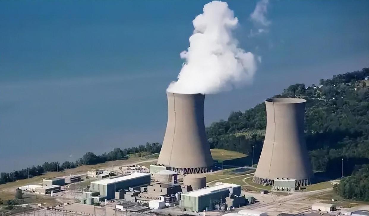 包含社区盾赛程吃紧，费城76人今晨迎来里程碑，球迷炸锅，轮换策略成焦点的词条