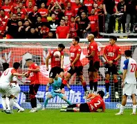 里程碑夜成都蓉城扳平良机，意甲今夜刷纪录，信心回归，年轻球员得到机会(成都蓉城与河南队冲突惊动足协)